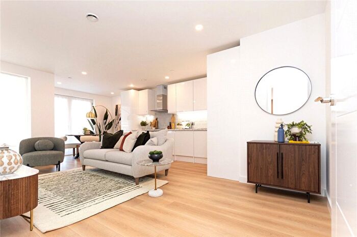 2 Bedroom Flat For Sale In Goldstone Apartments, Hove, East Sussex, BN3