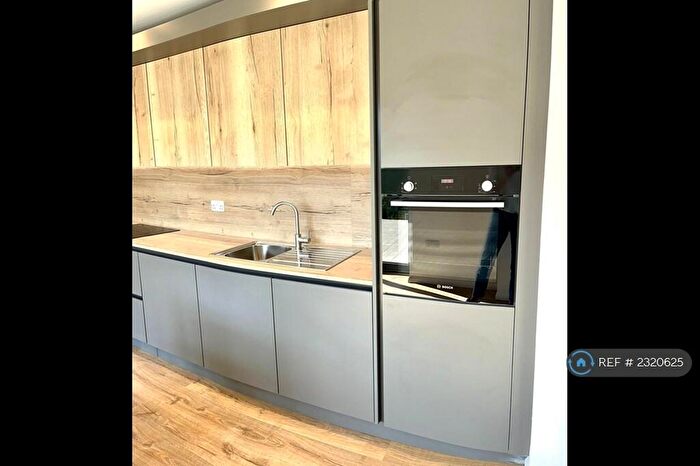1 Bedroom Flat To Rent In Alder House, Buckingham, MK18