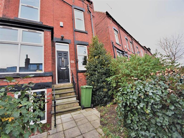 3 Bedroom House To Rent In Beechwood Mount, Burley, Leeds, LS4