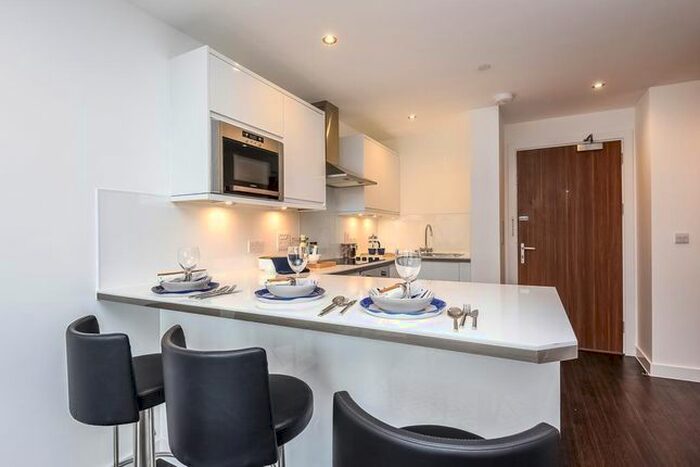 2 Bedroom Flat To Rent In Wellesley Road, Sutton, SM2