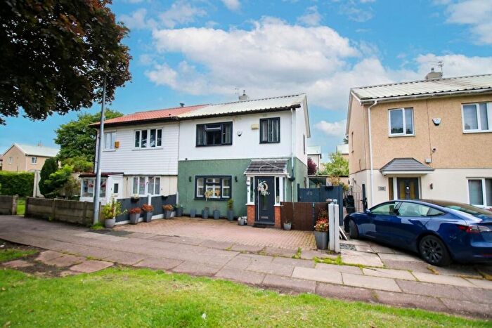 3 Bedroom Semi-Detached House For Sale In Fouracres Road, Manchester, M23