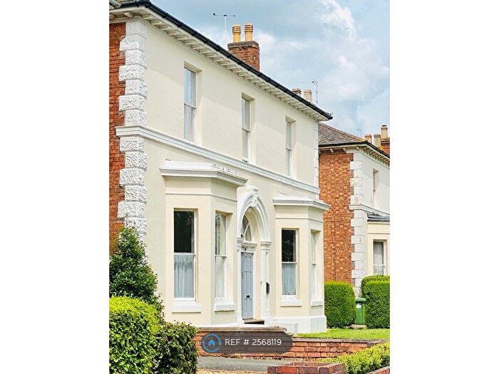 22 Bedroom Detached House To Rent In Russell Terrace, Leamington Spa, CV31