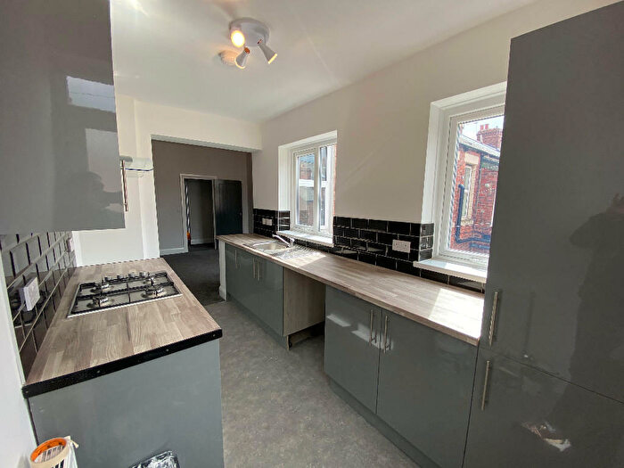 3 Bedroom Flat To Rent In Doncaster Road, Sandyford, Newcastle Upon Tyne, NE2