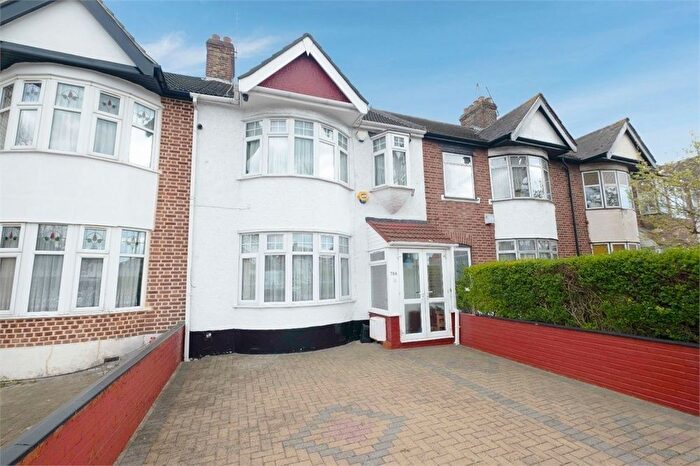 4 Bedroom Terraced House To Rent In Lea Bridge Road, Walthamstow, E17