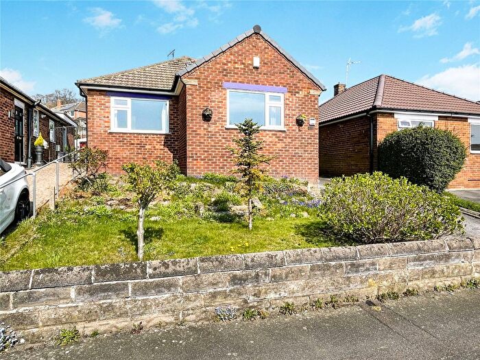 3 Bedroom Detached House For Sale In Paddock Way, Dronfield, Derbyshire, S18