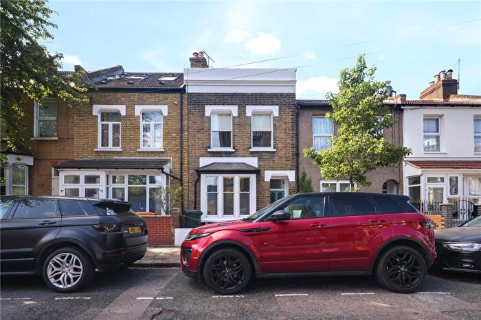 2 Bedroom House To Rent In Stock Street, Plaistow, London, E13