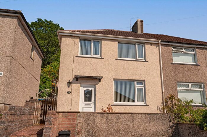 3 Bedroom Semi-Detached House For Sale In Graig Park Hill, Newport, NP20