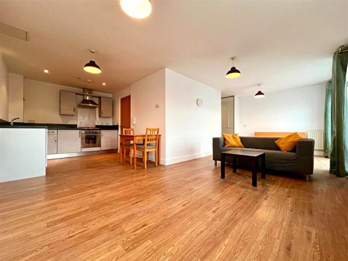 Studio To Rent In King Edwards Wharf, City Centre, B16