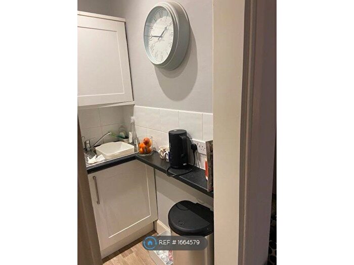 1 Bedroom Flat To Rent In Canaan Lane, Edinburgh, EH10