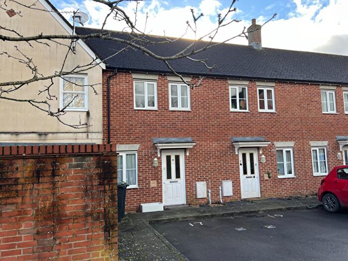 2 Bedroom Terraced House To Rent In Wyvern Way, DT11