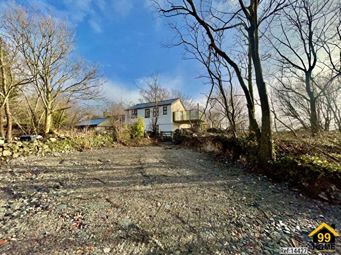 4 Bedroom Link Detached House For Sale In Bryn Poeth, Bodorgan, Anglesey, LL62