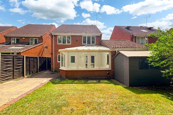 3 Bedroom Detached House For Sale In Bentley Drive, Arborfield, RG2