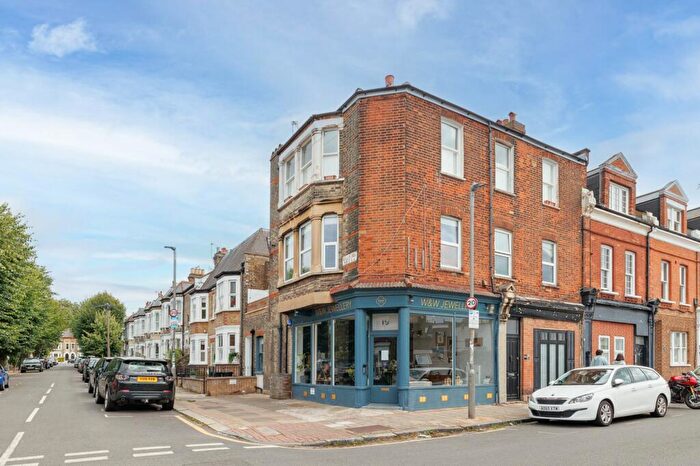 2 Bedroom Flat To Rent In Webb's Road, London, SW11