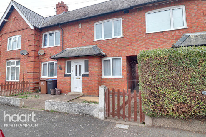 2 Bedroom Terraced House To Rent In Franklin Street, Northampton, NN5