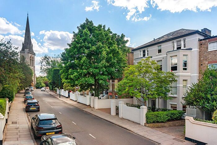 1 Bedroom Flat For Sale In Church Road, Richmond, TW10
