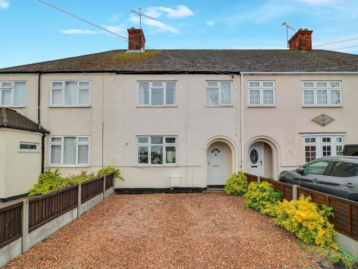 3 Bedroom Terraced House To Rent In Church Road, Benfleet, SS7