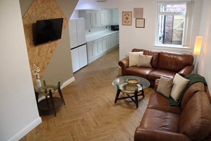 7 Bedroom House To Rent In Lawrence Road, Liverpool, L15