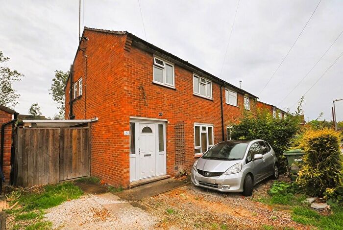 3 Bedroom Semi-Detached House For Sale In Desmond Avenue, Cambridge, CB1