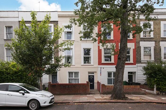 3 Bedroom Flat To Rent In Axminster Road, Holloway, N7