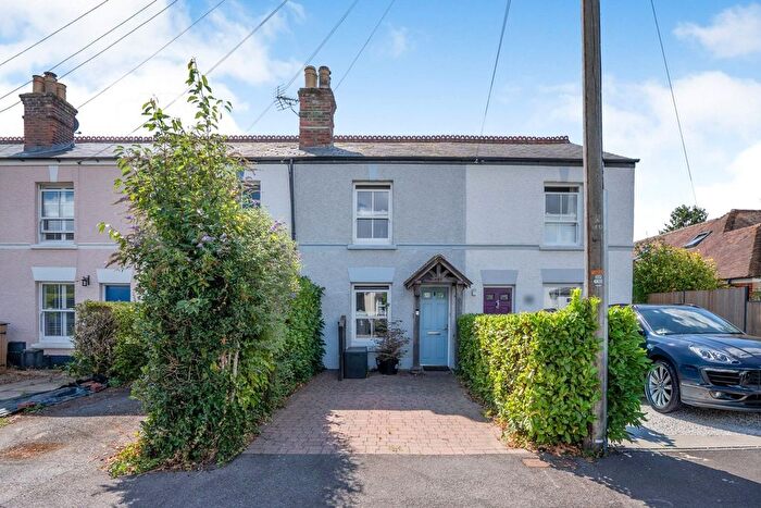 2 Bedroom Terraced House For Sale In Kings Road, Emsworth, Hampshire, PO10