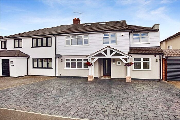 5 Bedroom Semi Detached House For Sale In Ravenswood, Bexley, Kent, DA5
