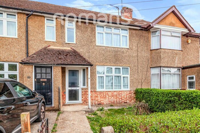 2 Bedroom Terraced House To Rent In Forest Road, Windsor, SL4