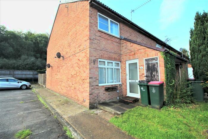 1 Bedroom Maisonette To Rent In Guernsey Close, Crawley, RH11