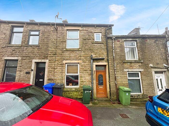 2 Bedroom Terraced House For Sale In Burnley Road, Weir, Bacup, OL13