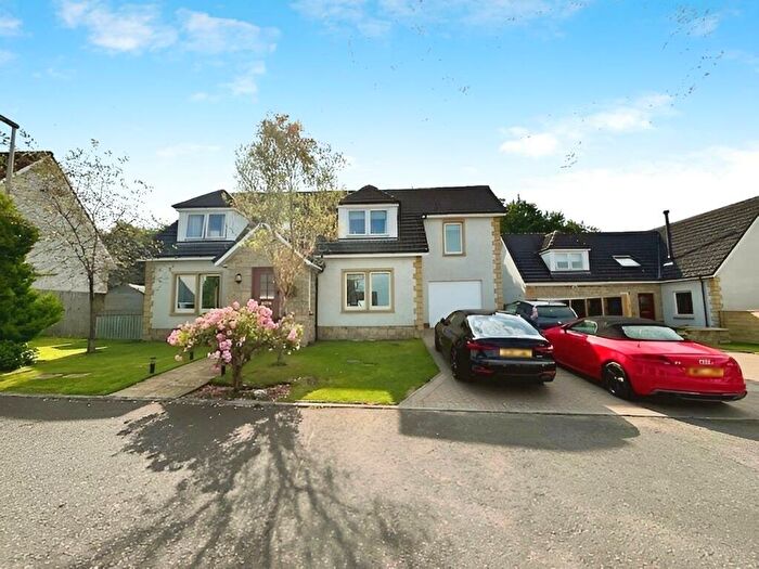 5 Bedroom Detached House For Sale In Bains Brae, Star Of Markinch, KY7