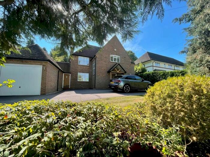 4 Bedroom Detached House To Rent In Sandy Lodge Road, Rickmansworth, WD3