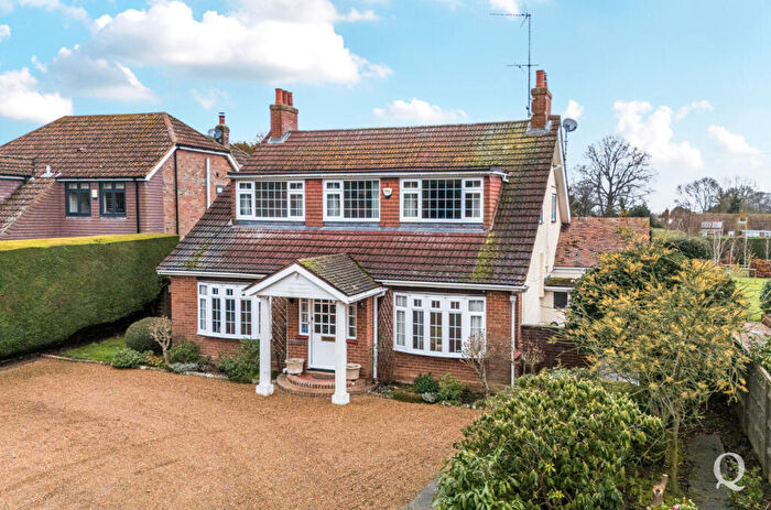 4 Bedroom Detached House For Sale In Tunstall Road, Tunstall, Sittingbourne, Kent, ME10