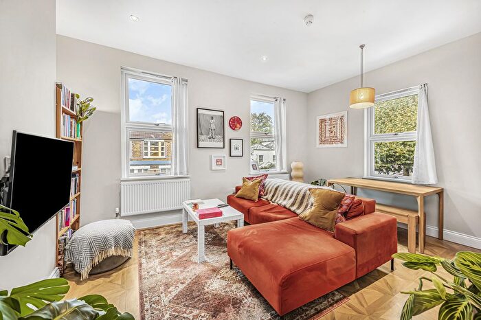 2 Bedroom Flat To Rent In Lordship Lane, London, SE22