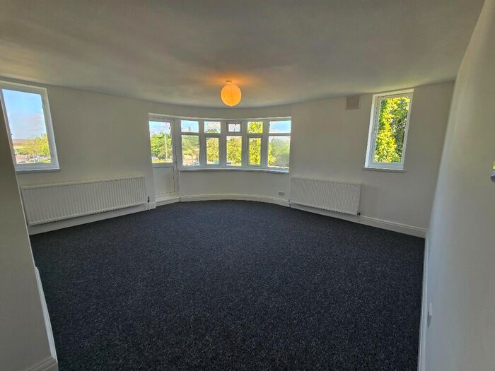 2 Bedroom Flat To Rent In Lemna Road, London, E11