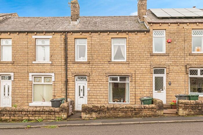 3 Bedroom Terraced House For Sale In Hazel Grove, Linthwaite, Huddersfield, HD7
