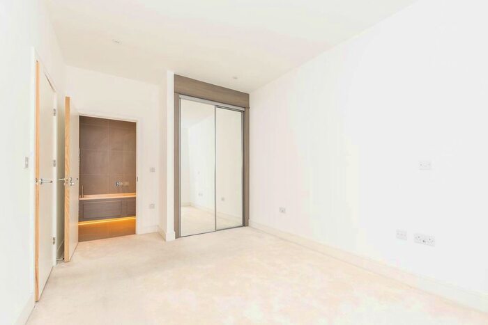 1 Bedroom Flat To Rent In Hartfield Road, Wimbledon, London, SW19