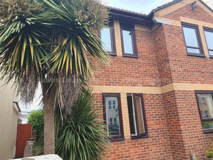 2 Bedroom Flat To Rent In Blandford Road, Hamworthy, BH15