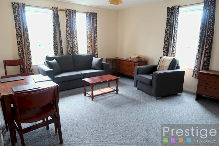 2 Bedroom Flat To Rent In Wedmore Gardens, London, N19