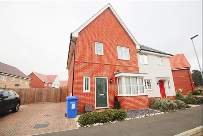 3 Bedroom Semi-Detached House For Sale In Oaklands Drive, Red Lodge, IP28