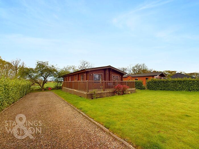 2 Bedroom Chalet For Sale In Langmere Lakes, Old Church Road, Frettenham, Norwich, NR12