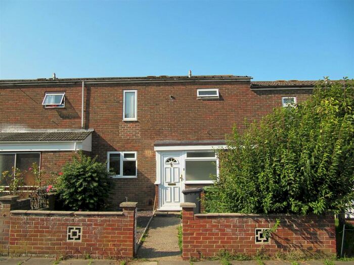 3 Bedroom Terraced House To Rent In Gilbert Close, Popley, Basingstoke, RG24