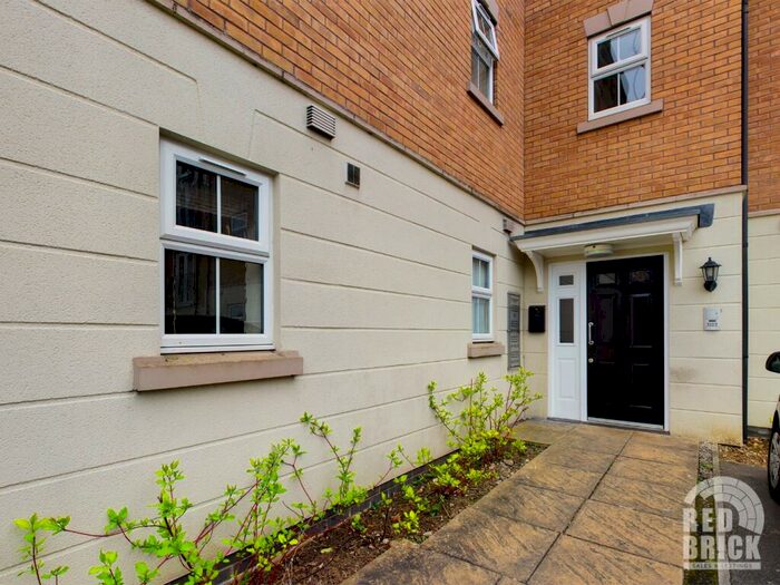 2 Bedroom Flat To Rent In Flaxdown Gardens, Coton Meadows, Rugby, CV23