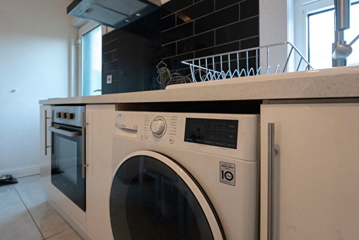 3 Bedroom Terraced House For Sale In Gayne Drive, Glenboig, Coatbridge, ML5