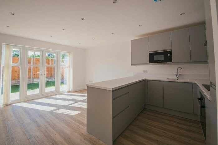 2 Bedroom Flat To Rent In South Park Hill Road, South Croydon, CR2