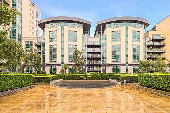 2 Bedroom Duplex For Sale In Western Harbour Breakwater, Edinburgh, EH6