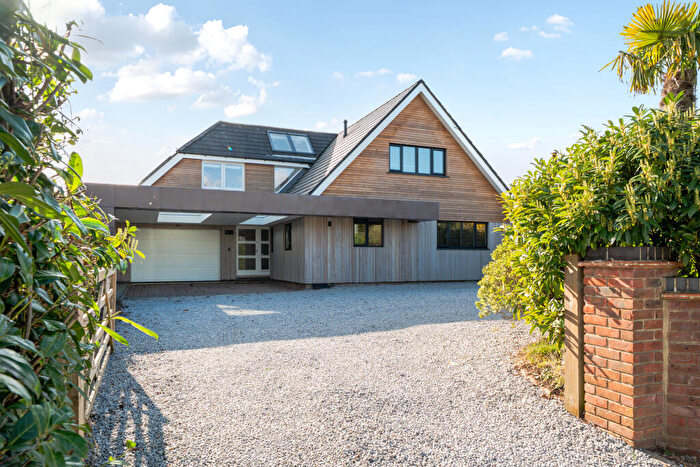 5 Bedroom Detached House For Sale In Pitmore Road, Allbrook, SO50