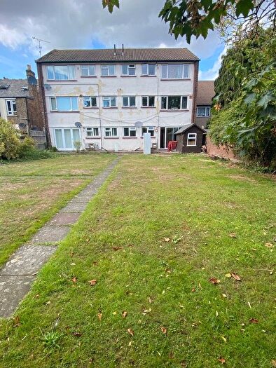 2 Bedroom Flat To Rent In Cameron Road, Croydon, London, CR0