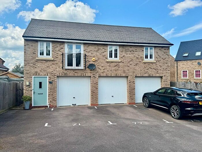 2 Bedroom Detached House For Sale In Summers Hill Drive, Papworth Everard, Cambridge, CB23