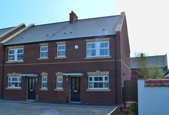 3 Bedroom Semi-Detached House To Rent In Gate Reach, Exeter, Devon, EX2