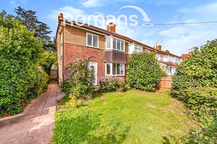 3 Bedroom Semi-Detached House To Rent In Chiltern Road, Caversham, Reading, RG4