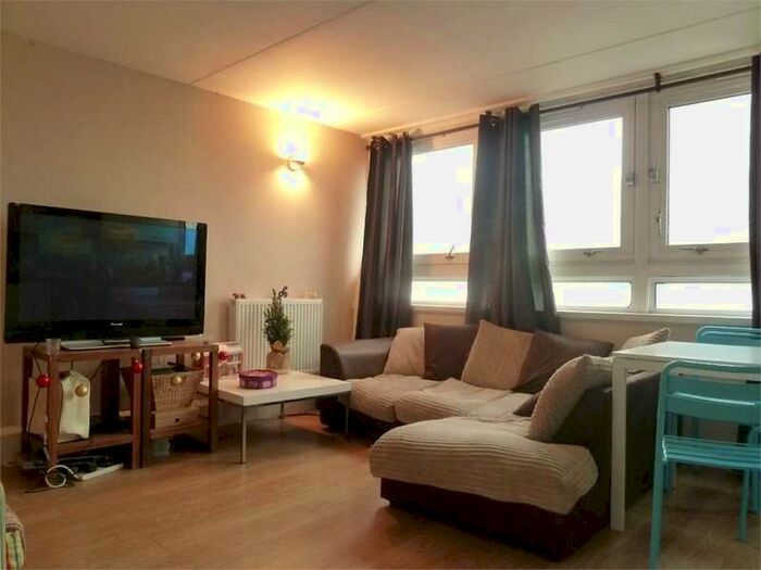 4 Bedroom Apartment To Rent In Turpin House, Strasburg Road, London, SW11